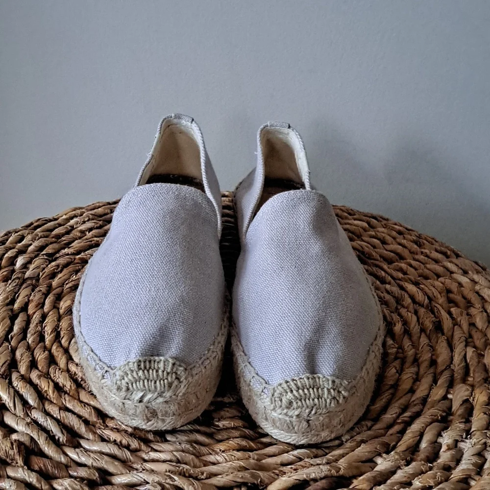 NWOT SOLUDOS Womens Summer/Preppy Grey Canvas Smoking‎ Espadrille Loafers 7.5